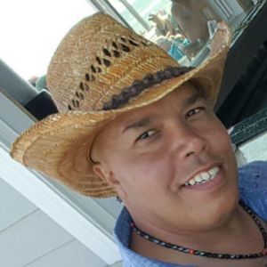 Meet your Posher, Ernest